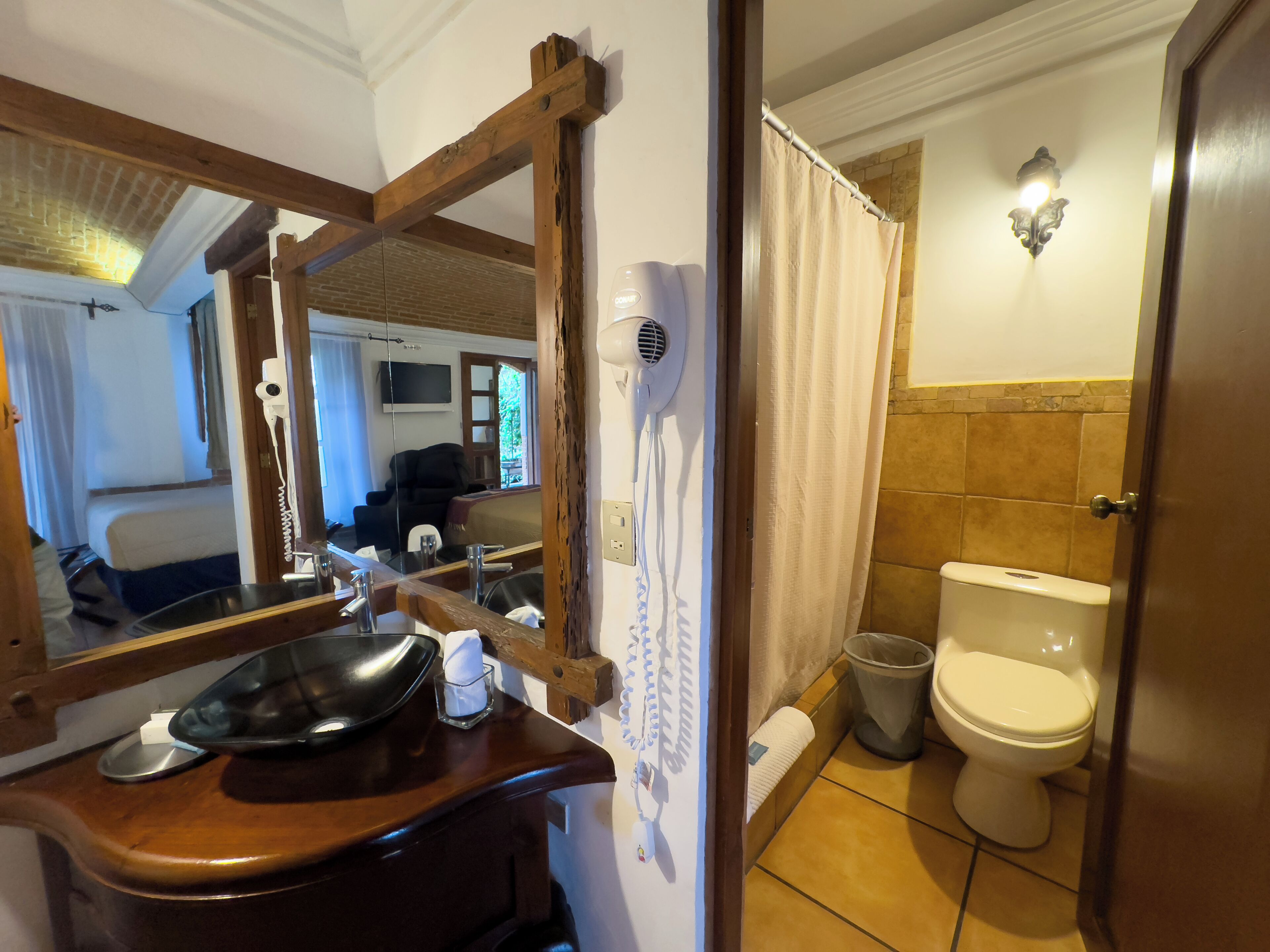 shower, towels, soap, shampoo