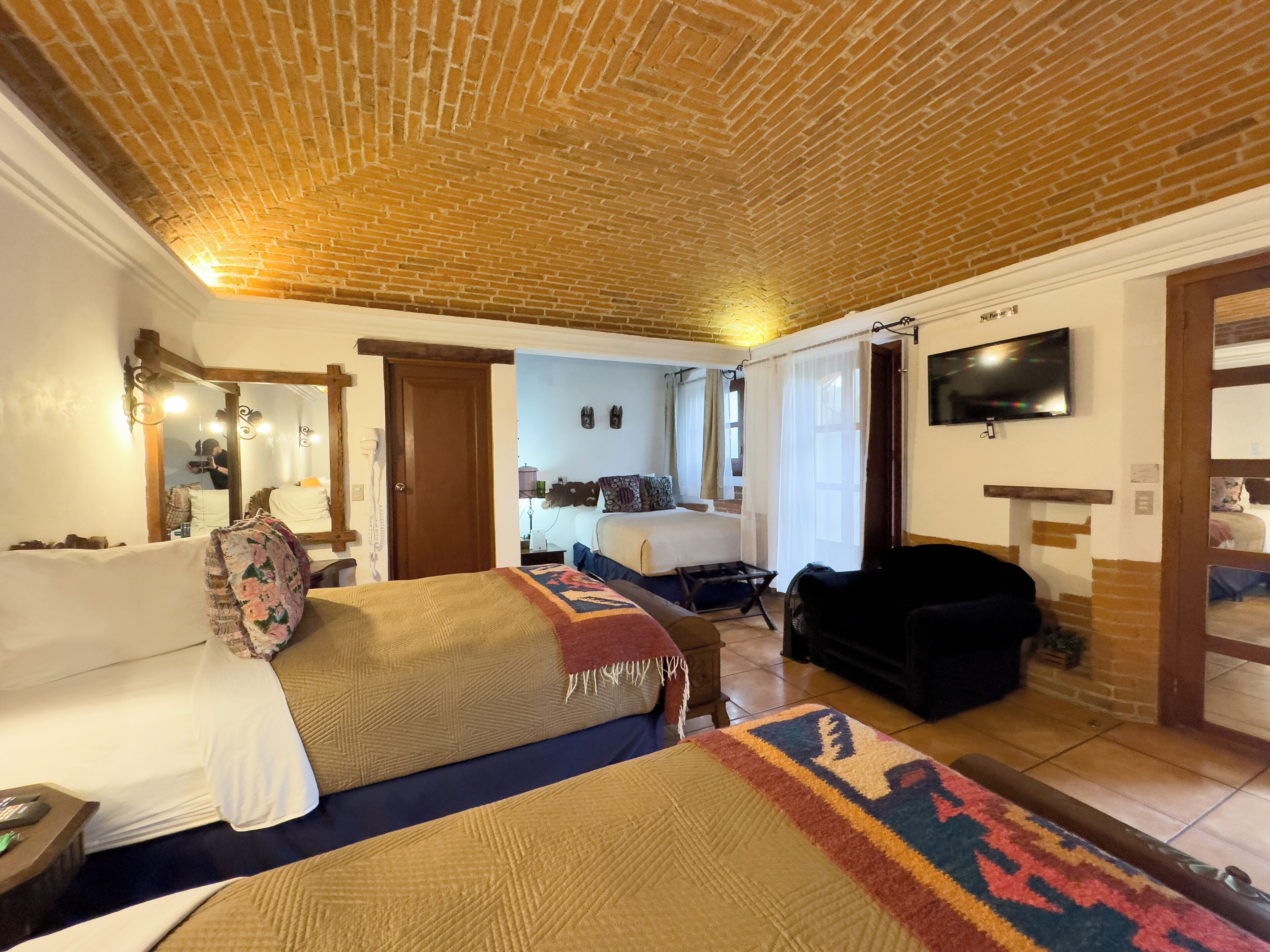 standard triple room, 3 single beds | individually decorated, individually furnished, desk, laptop workspace