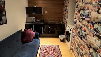 Deluxe Studio, Private Bathroom (Stark Studio)