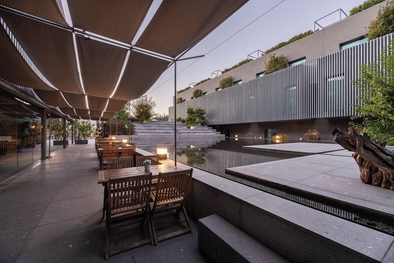 Breakfast, lunch, dinner served; Mediterranean cuisine 