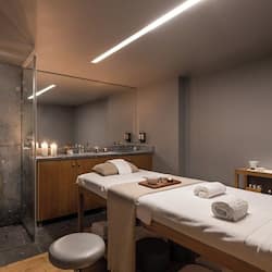 Salas de tratamiento para parejas, tratamientos corporales, aromaterapia