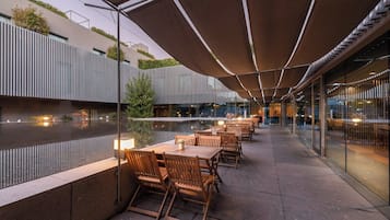 บริการอาหารเช้า อาหารกลางวัน อาหารเย็น, อาหารเมดิเตอร์เรเนียน