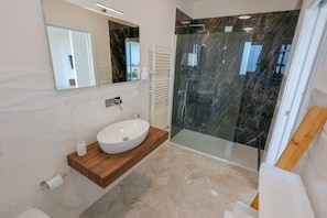 Junior Suite, City View | Bathroom - Le Murge del salento (Uggiano la Chiesa)