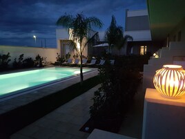 Outdoor pool, sun loungers