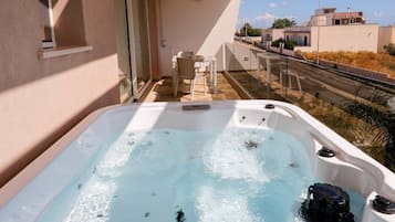 Junior Suite, City View