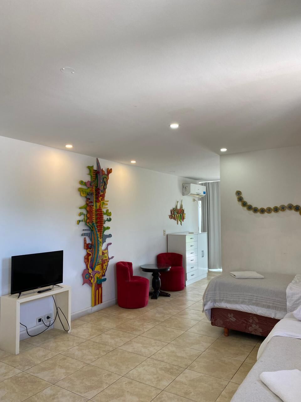 Standard Studio, Kitchenette (Balcony) | Seterika/papan seterika, katil bayi/kot (percuma) 