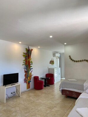 Monolocale Standard, angolo cottura (Balcony) | Ferro/asse da stiro, culle/letti per bambini (gratuiti)