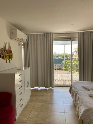 Standard Studio, Kitchenette (Balcony) | Iron/ironing board, free cribs/infant beds, rollaway beds, free WiFi - Tacha Apartments (Buenos Aires)