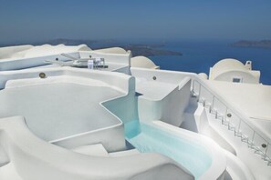 Superior Suite, Hot Tub, Sea View (Outdoor) | Property grounds