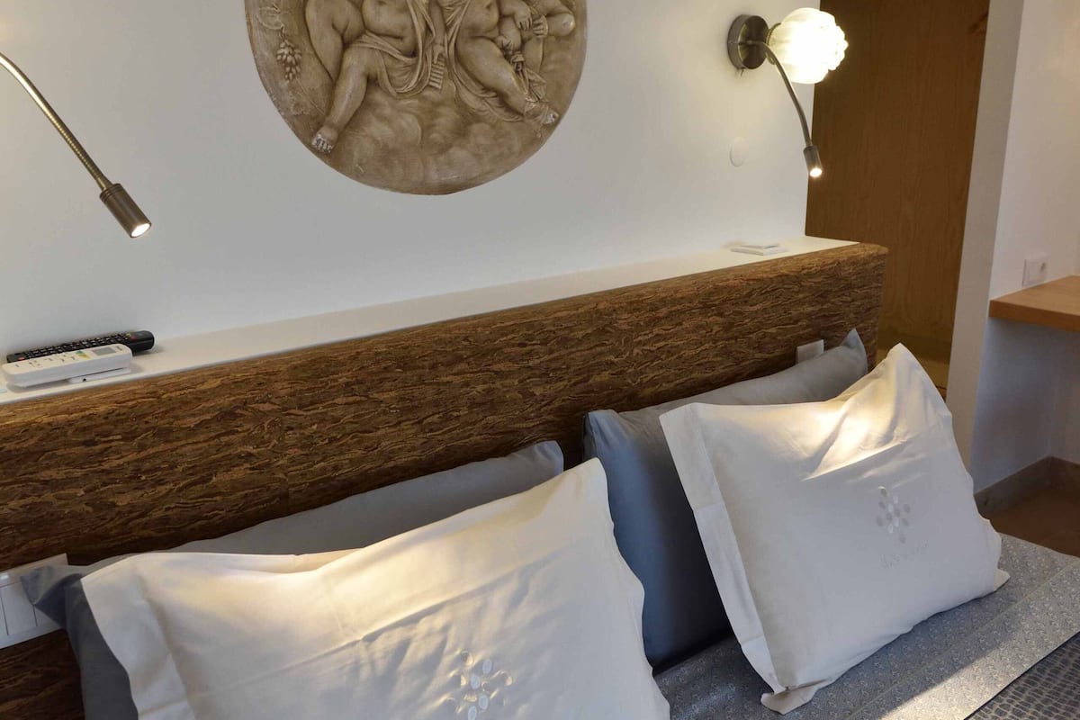 Suite estudio panorámica, 1 habitación | Caja fuerte, wifi gratis, ropa de cama