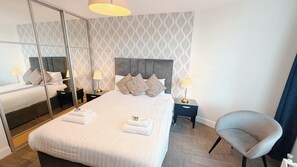 Apartment, 1 Bedroom | Desk, iron/ironing board, free WiFi, bed sheets - Broc House Suites (Dublin)