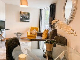 Smart TV 42 pulgadas con canales de televisión por cable