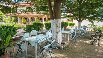 Café da manhã, almoço e jantar