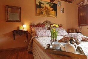 Deluxe Apartment, 2 Bedrooms | In-room dining - Pian delle More (Sassetta)