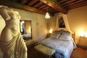 Superior Apartment, 2 Bedrooms | Desk, soundproofing, cribs/infant beds, rollaway beds - Pian delle More (Sassetta)