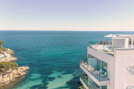 The Donna Portals - view 3