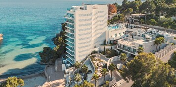 Fachada de la propiedad