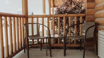 ๋ญ์
๋ฆฌ ์บ๋น, ์ฅ์ ์ธ ์ง์, ์ ์ฉ ์์ค (Two Queen Cabin) | ํ
๋ผ์ค/ํํฐ์ค