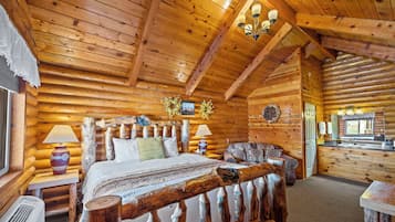 Superior Cabin, Accessible, Private Bathroom | Iron/ironing board, cribs/infant beds, rollaway beds, free WiFi