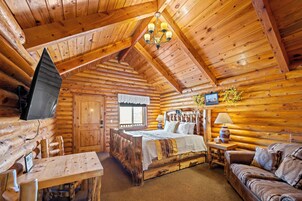 Superior Cabin, Accessible, Private Bathroom | Iron/ironing board, cribs/infant beds, rollaway beds, free WiFi