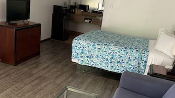 Standard Room, 1 Queen Bed