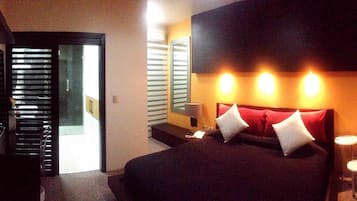 Chambre Deluxe, 1 trÚs grand lit | Bureau, lits bébé (gratuits), Wi-Fi gratuit