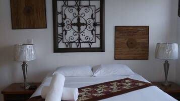 Superior Studio Suite, 1 Bedroom, Private Pool, Pool View