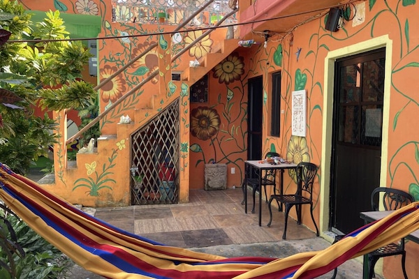 Näkymä sisäpihalle