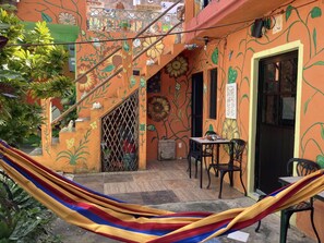 Courtyard view - Buenos Dias B&B (Puerto Morelos)