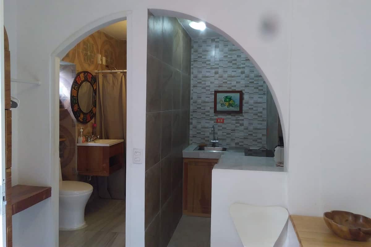 Studio, Kitchenette | Premium bedding, laptop workspace, WiFi (free), bed sheets