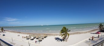 Hotel & Suites Domani