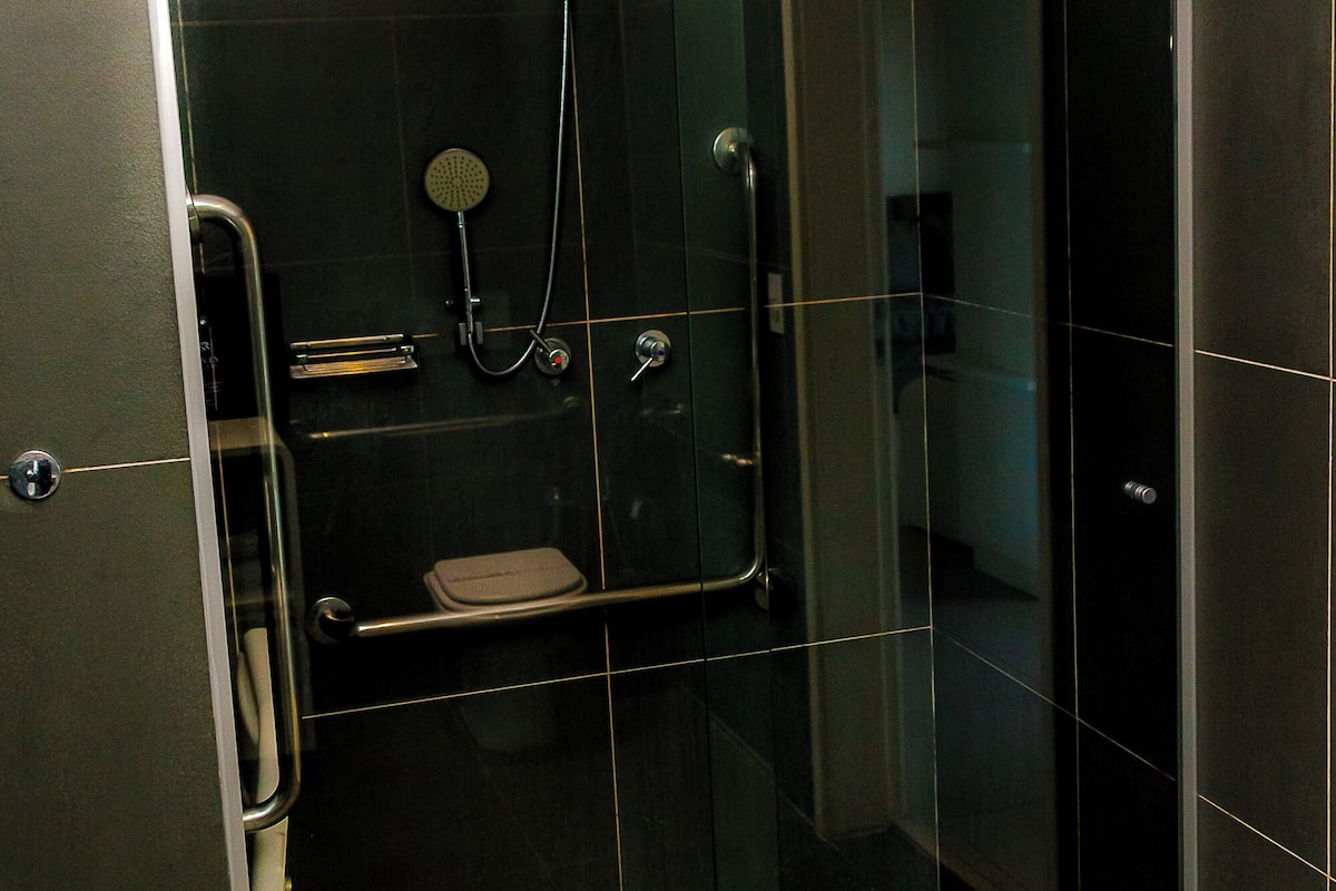 shower, eco-friendly toiletries, towels