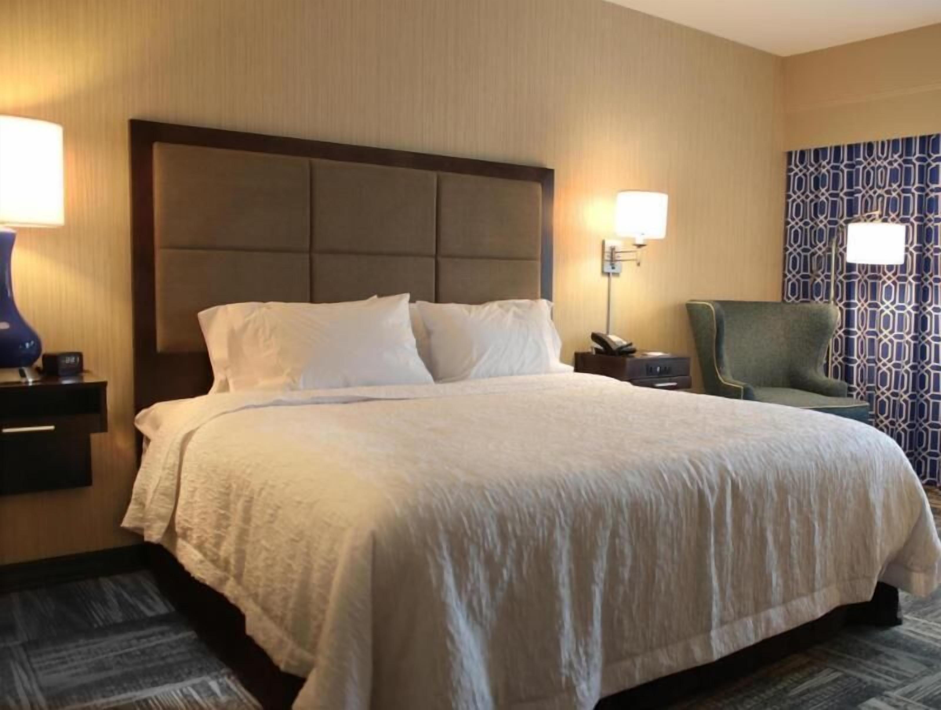 Egyptian cotton sheets, premium bedding, pillowtop beds, in-room safe