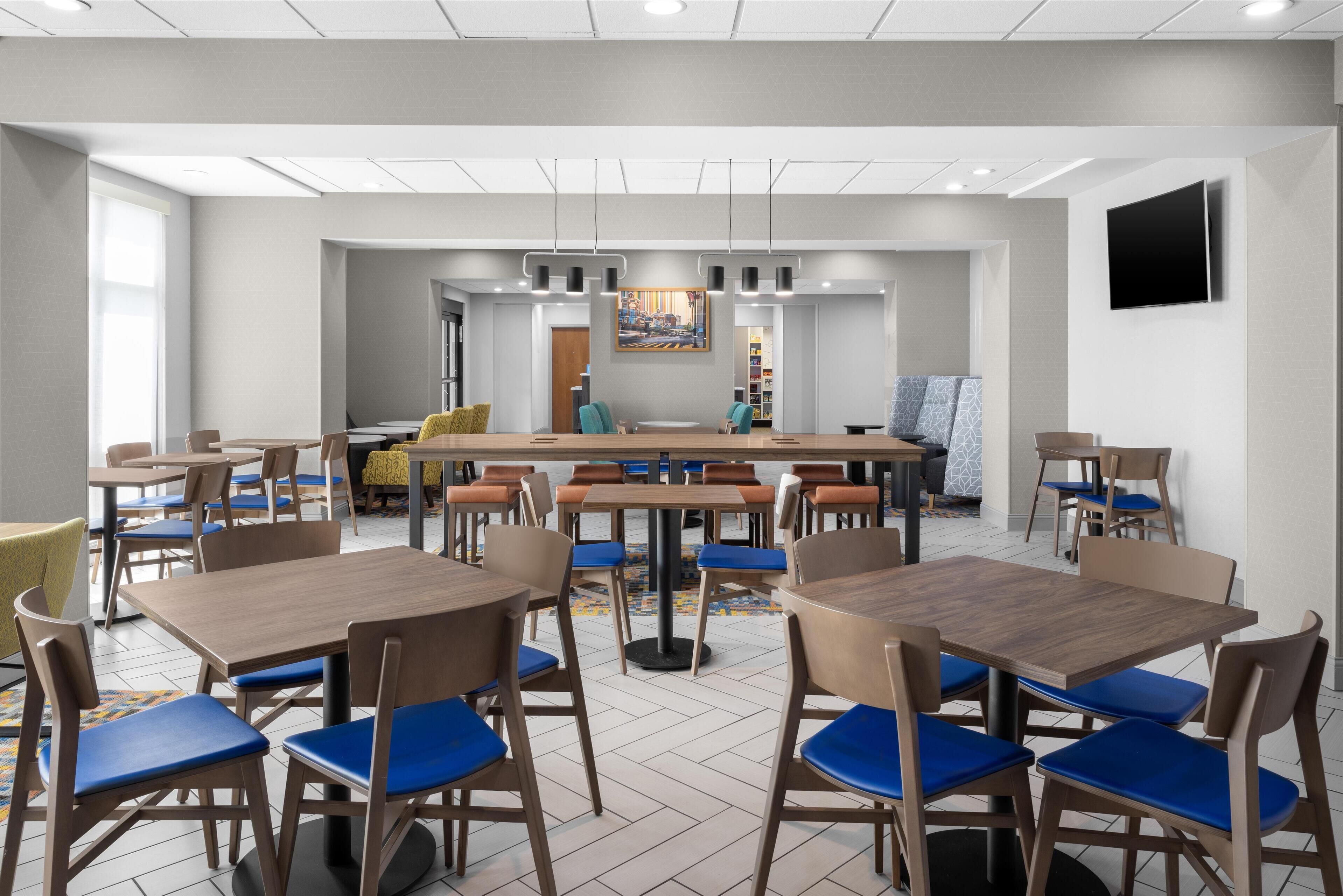 Desayuno bufé gratuito y diario