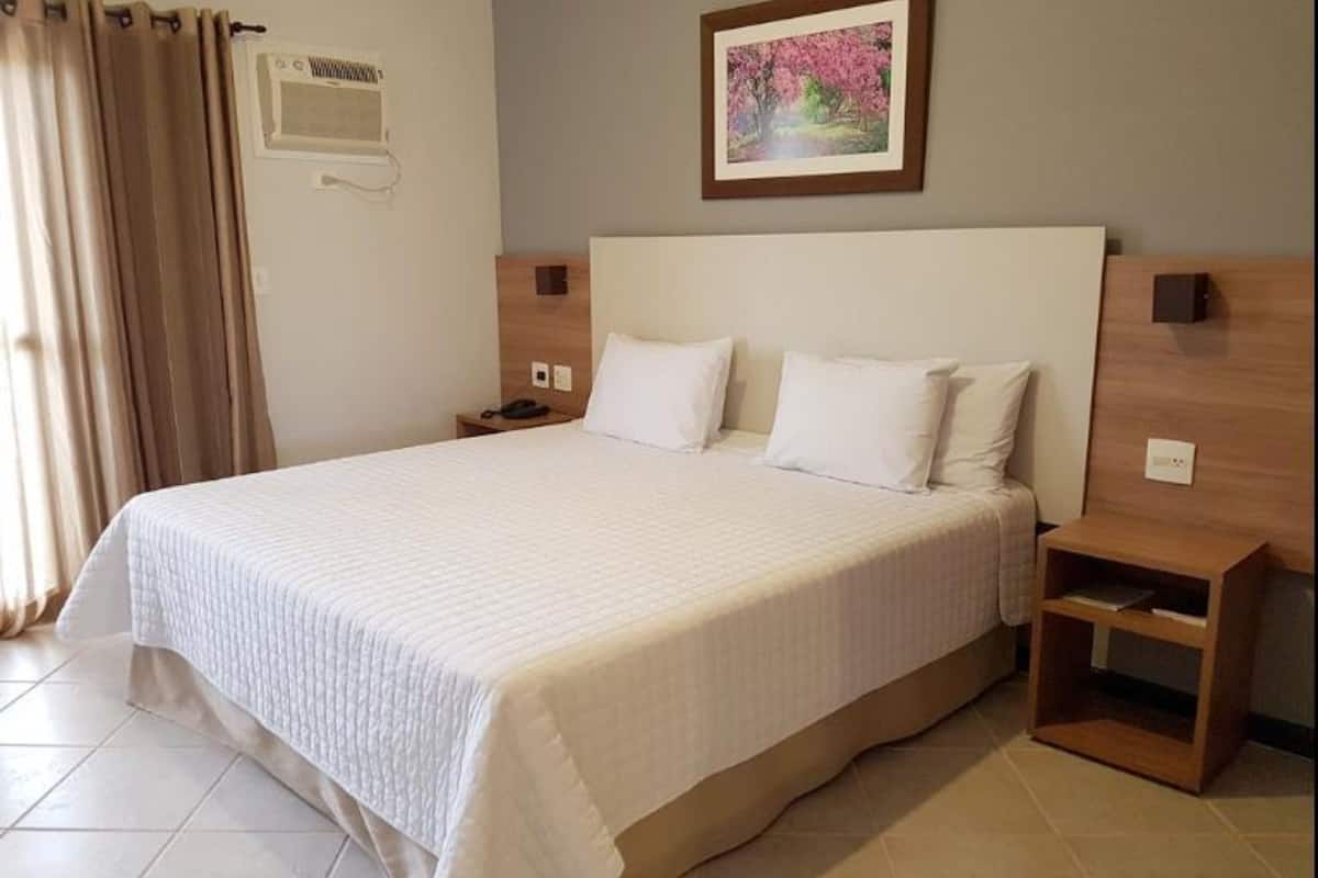 minibar, in-room safe, desk, free wifi