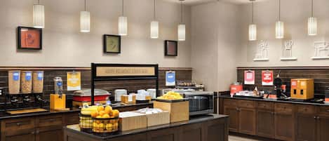 Petit déjeuner continental compris tous les jours