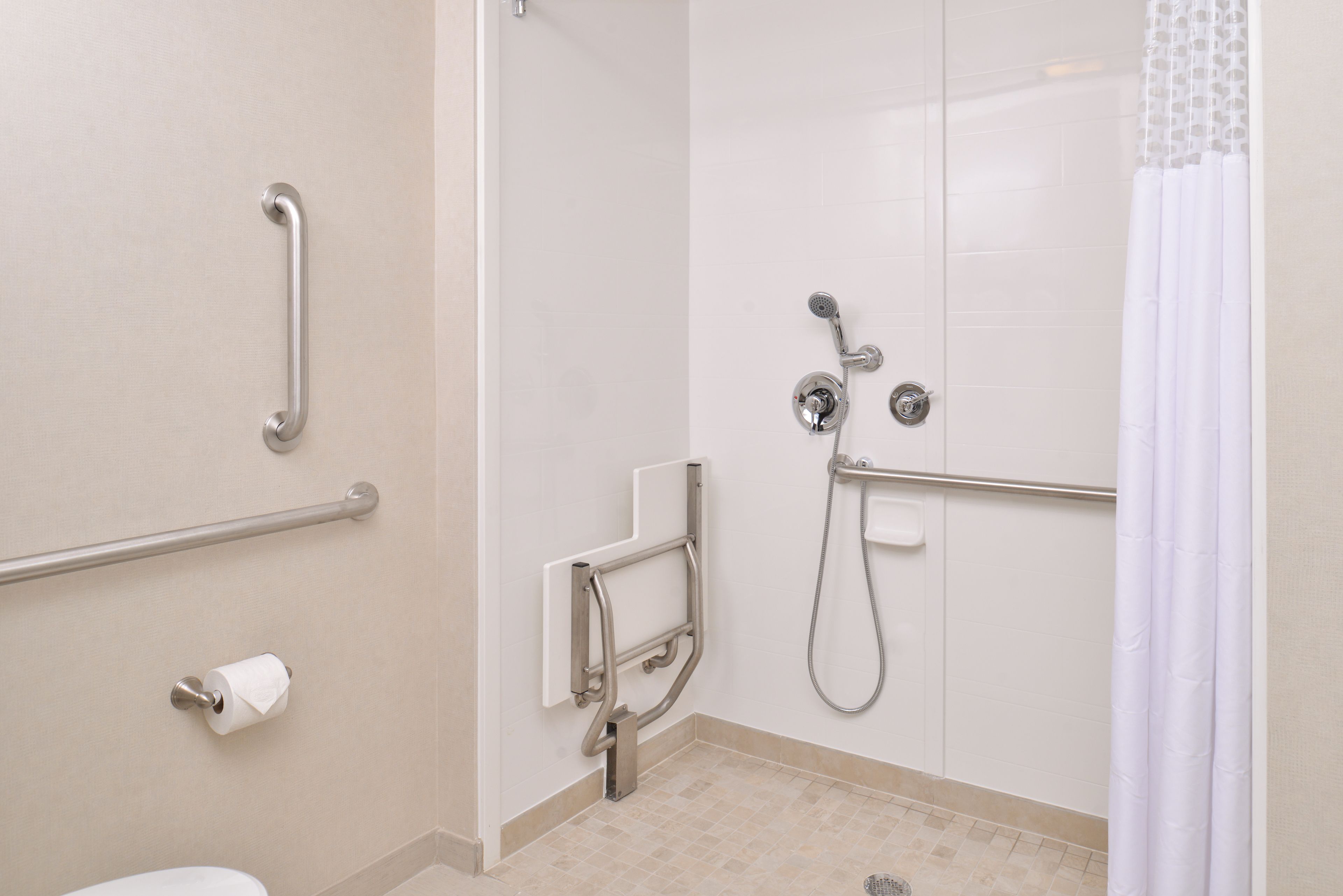 Room, 2 Queen Beds, Accessible, Non Smoking (Roll-in Shower) | Bathroom | Free toiletries, hair dryer, towels