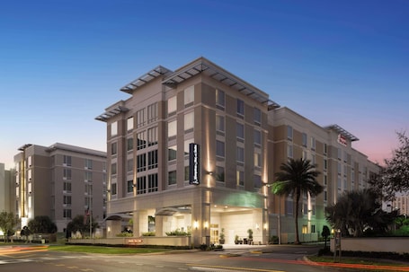 Exterior. Hampton Inn & Suites Orlando/Downtown South - Medical Center