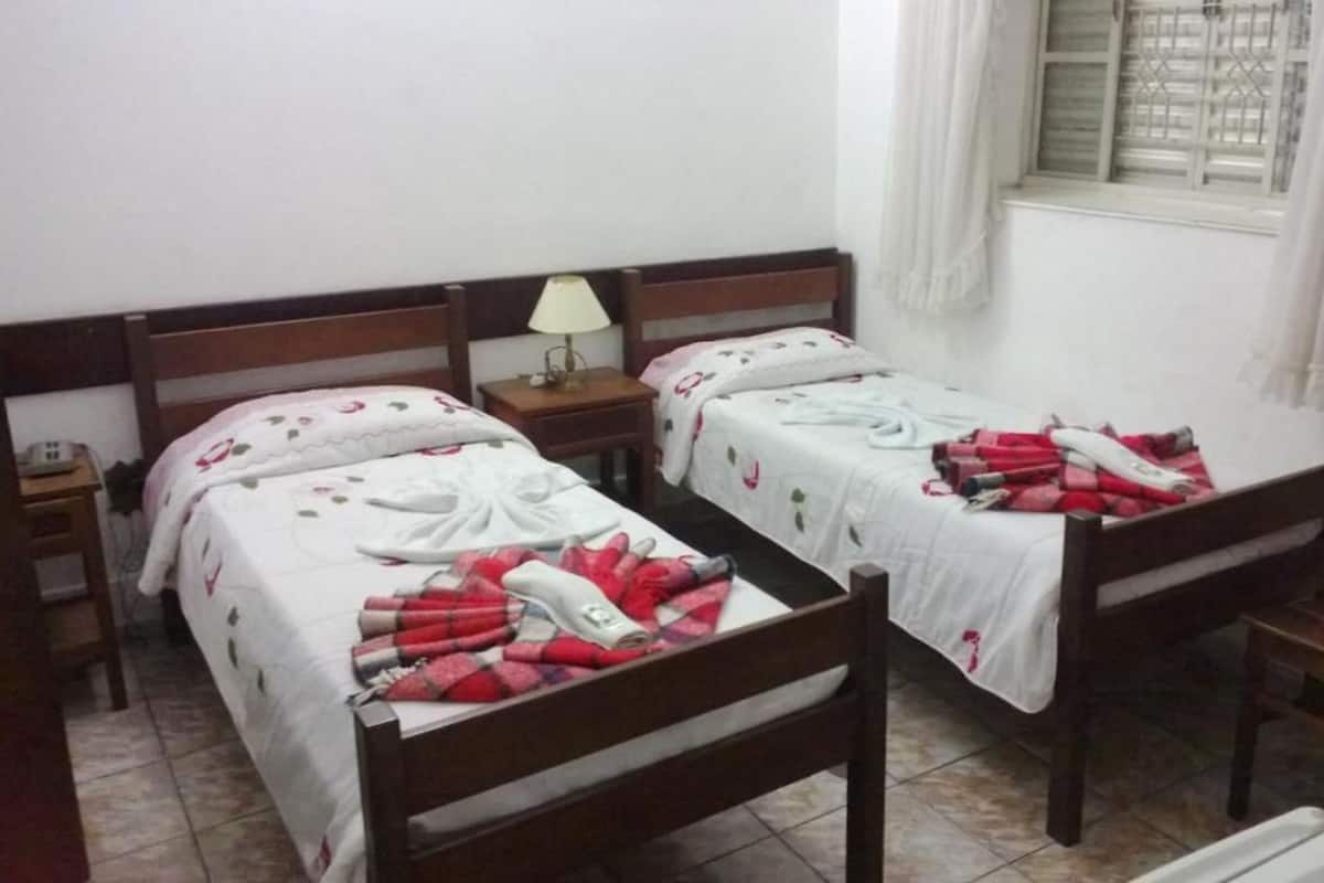 1 bedroom, minibar, free WiFi, bed sheets