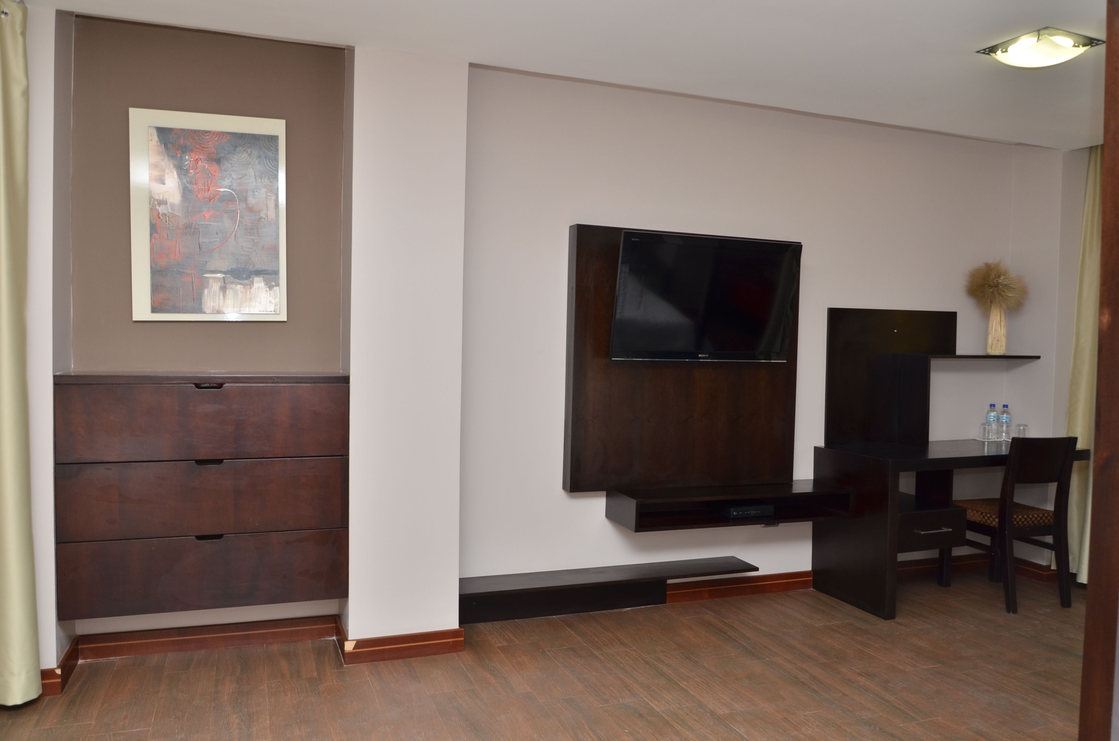 Room amenity