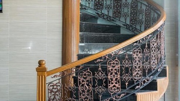 Ảnh chưa phân loại, 1 trong số 24 ảnh, nút