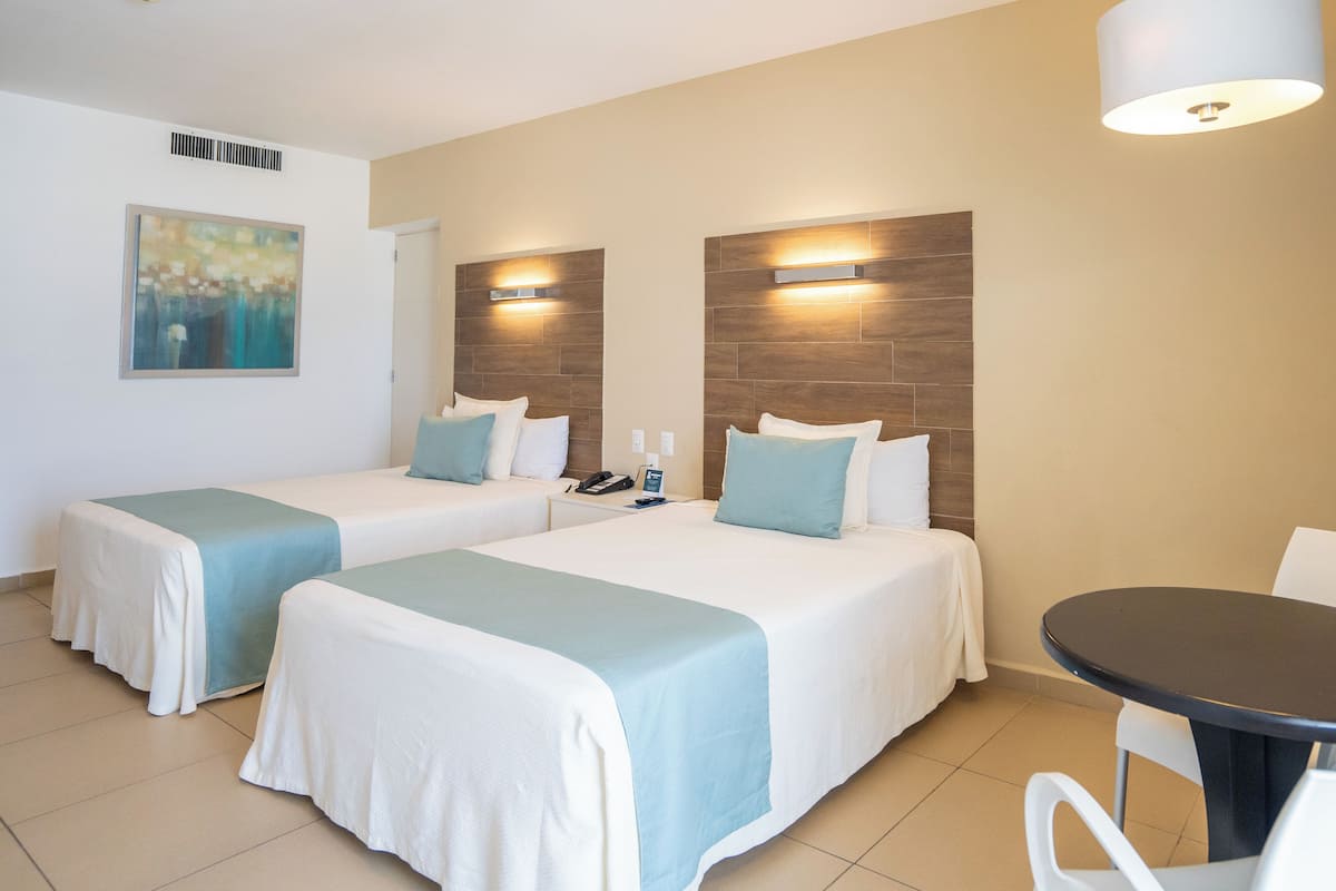 1 bedroom, in-room safe, desk, laptop workspace