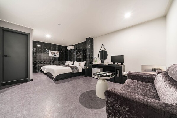 Deluxe Twin Room | Free WiFi - Line Hotel (Gimpo)