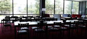 Tägliches inbegriffenes Frühstück zur Selbstbedienung