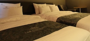 Deluxe Double Room | Free cribs/infant beds - Line Plus Hotel (Gimpo)