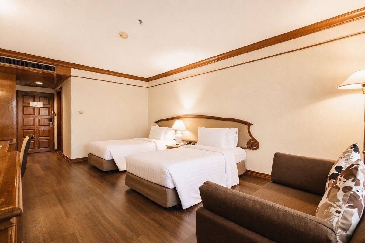 Deluxe Twin Room | Ropa de cama hipoalergénica, minibar, caja fuerte y escritorio