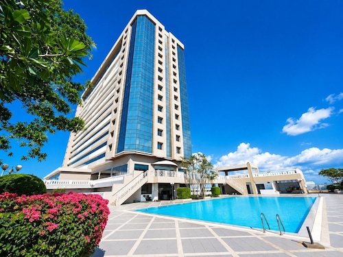 Twin Lotus Hotel