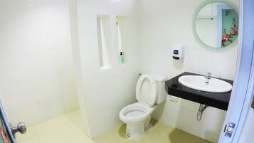 Doppia Superior | Bagno | Doccia, soffione a pioggia, set di cortesia gratuito, asciugamani