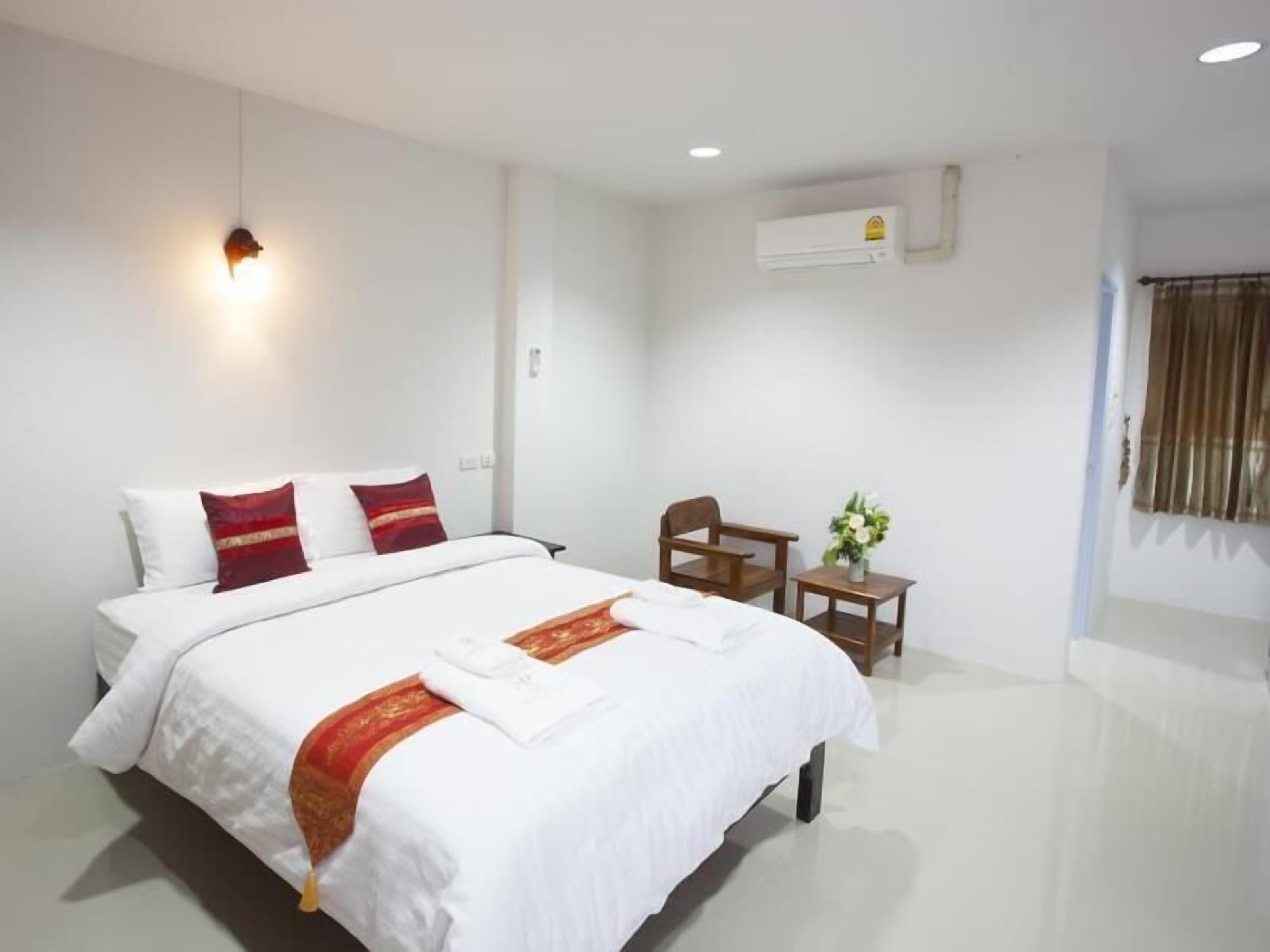 superior double room | desk, blackout curtains, rollaway beds, free wifi