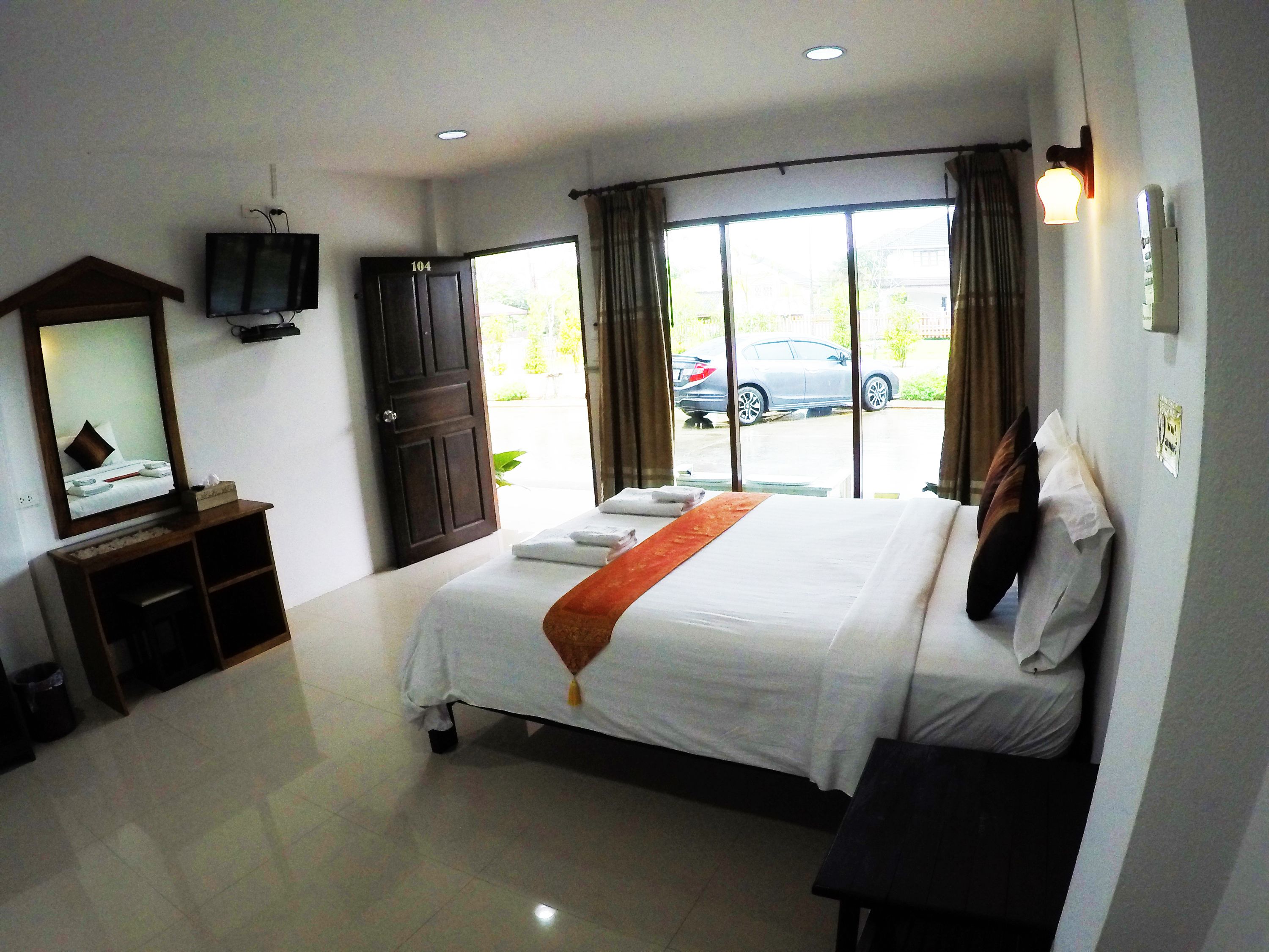 superior double room | desk, blackout curtains, rollaway beds, free wifi